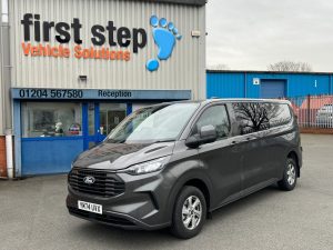 Ford Transit Custom 320 Limited LWB DCIV (74 Plate) Manual – 12 Month Deal