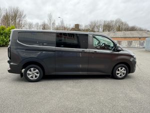 Ford Transit Custom 320 Limited LWB DCIV (74 Plate) Manual – 12 Month Deal